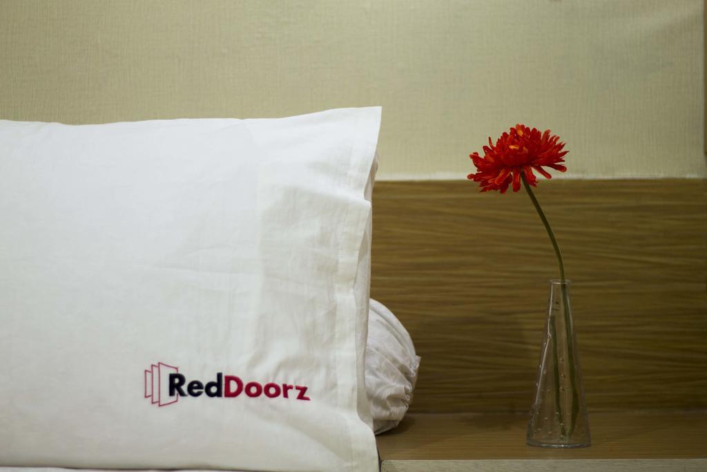Reddoorz @ Klender Hotel Jakarta Exterior foto