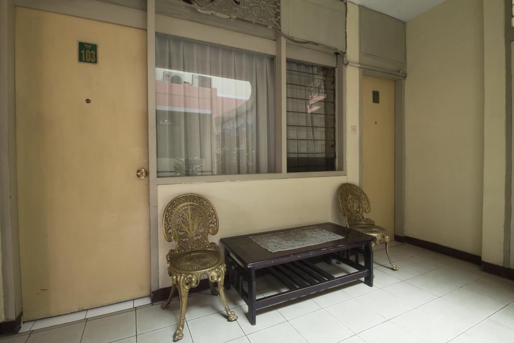 Reddoorz @ Klender Hotel Jakarta Exterior foto