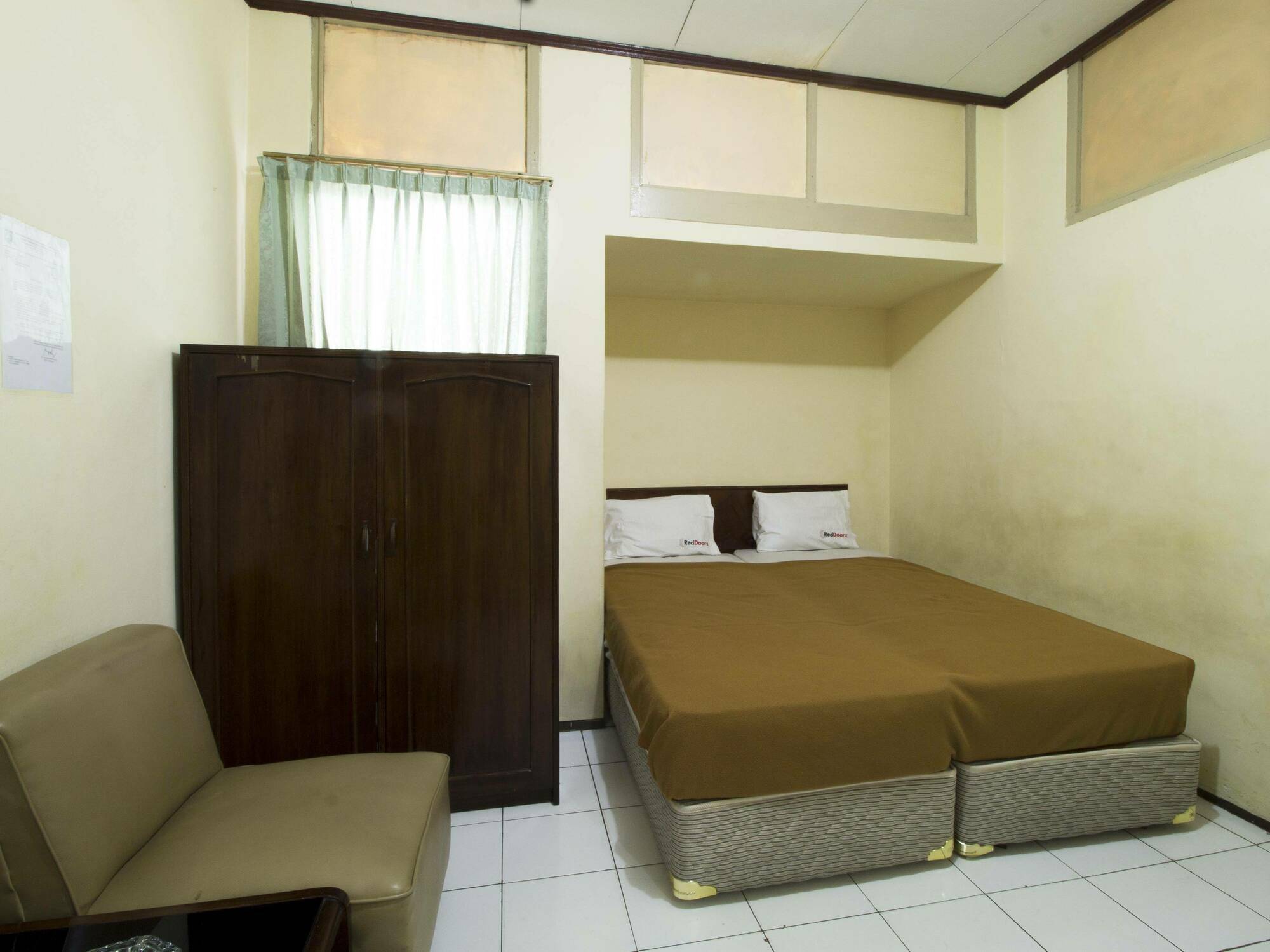 Reddoorz @ Klender Hotel Jakarta Exterior foto